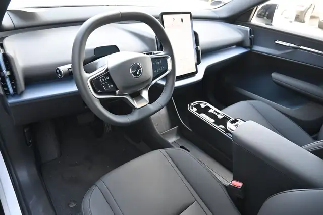 Volvo Ex30 view 14