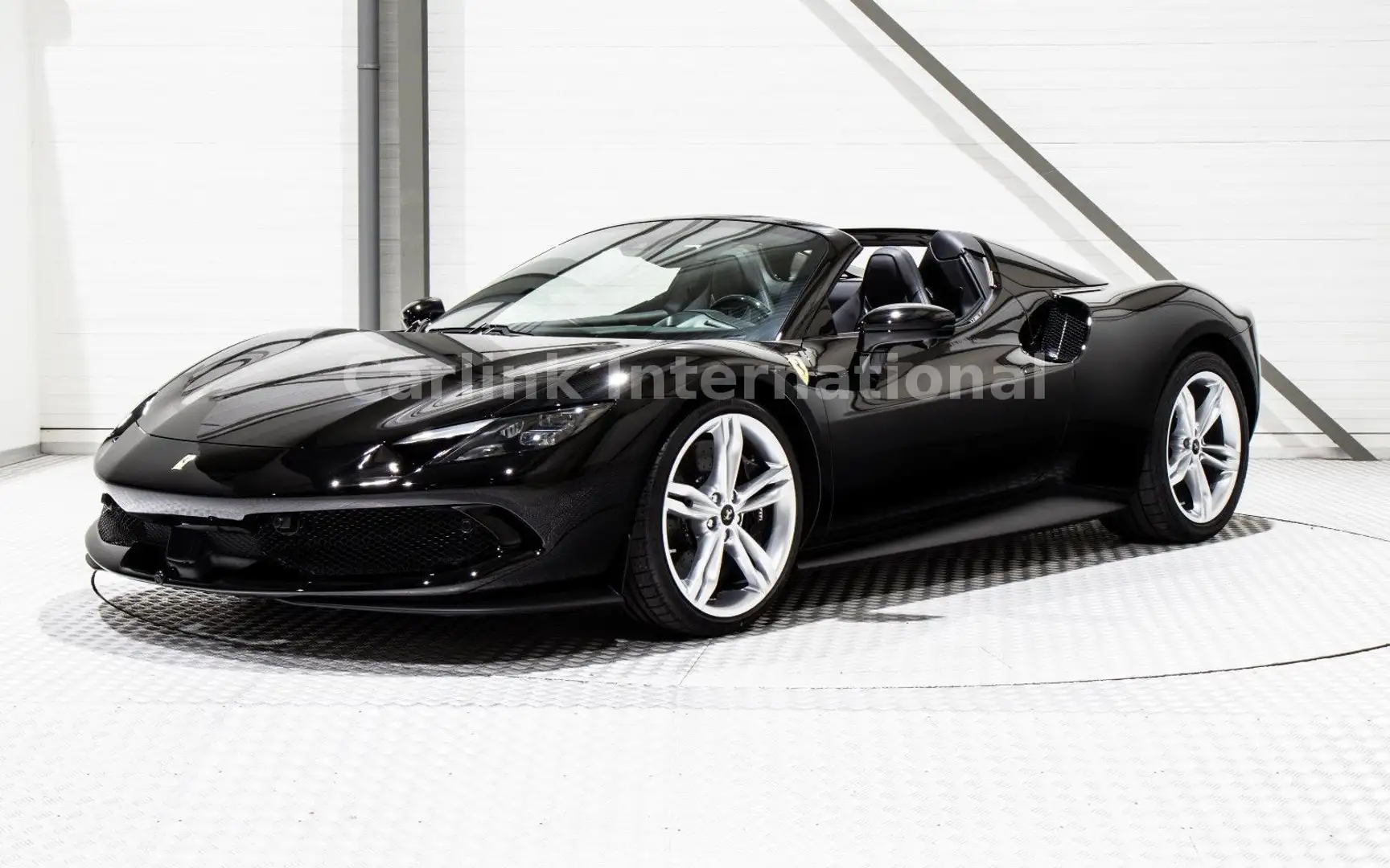 Ferrari 296 GTS -LIFT-FULL BLACK-SITZBELUFTUNG-NEU- Černá - 1