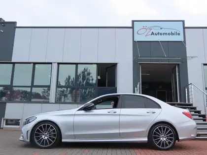 Annonce voiture d'occasion Mercedes-Benz C 300 - CARADIZE