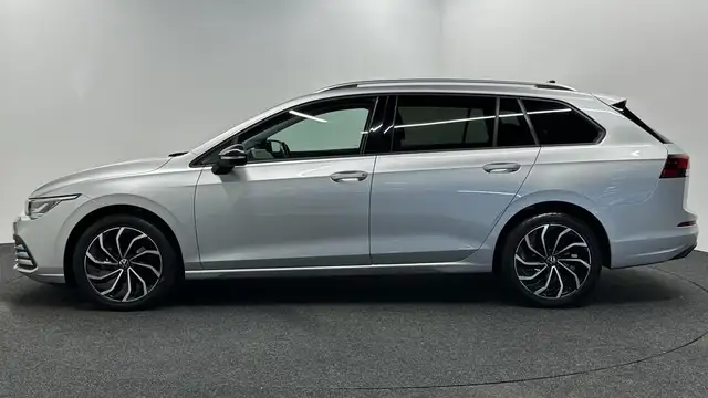 Volkswagen Golf view 8