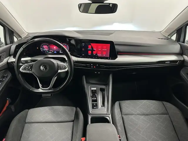 Volkswagen Golf view 2