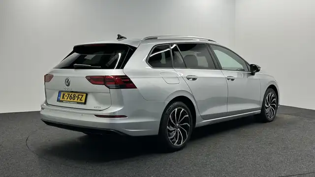 Volkswagen Golf view 5