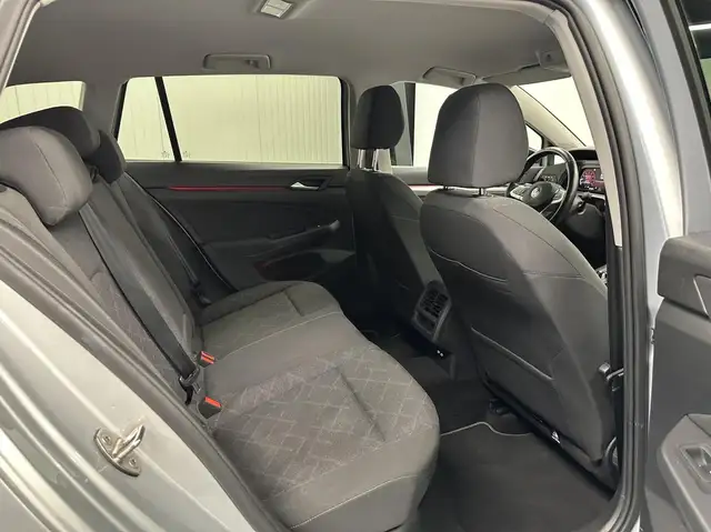 Volkswagen Golf view 14