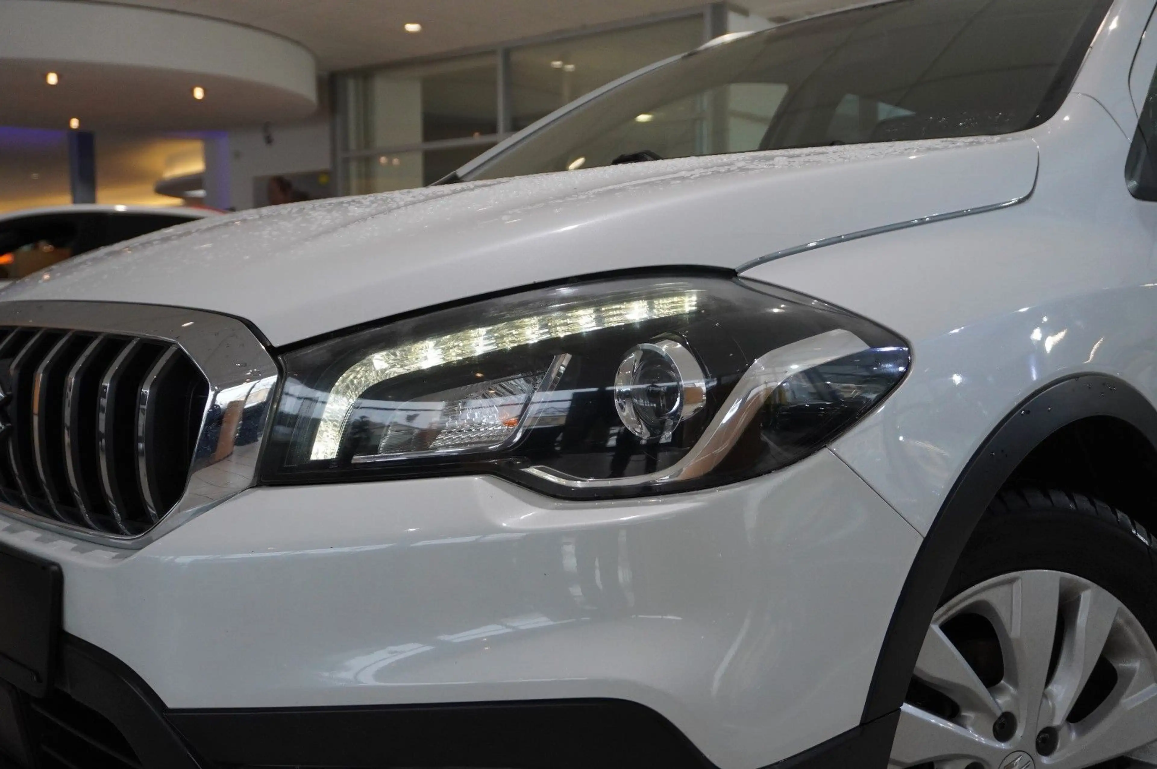 Suzuki SX4 1.4 BOOSTERJET HYBRID NAVI/LED/SH/KAMERA/AHK — photo 4