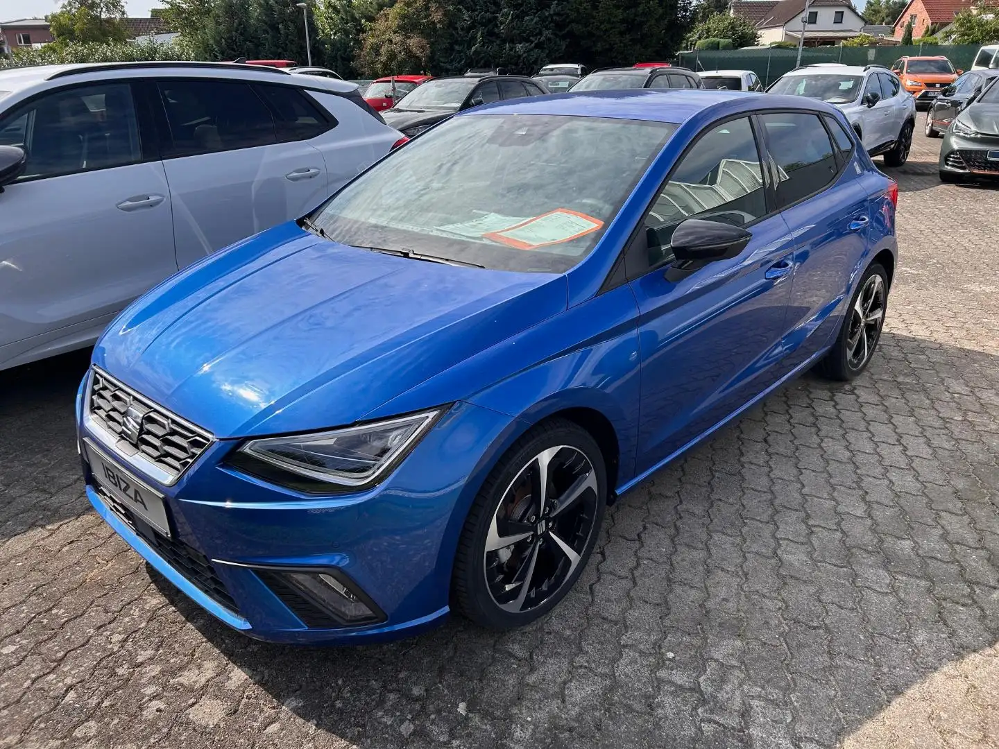 SEAT Ibiza FR Blau - 1