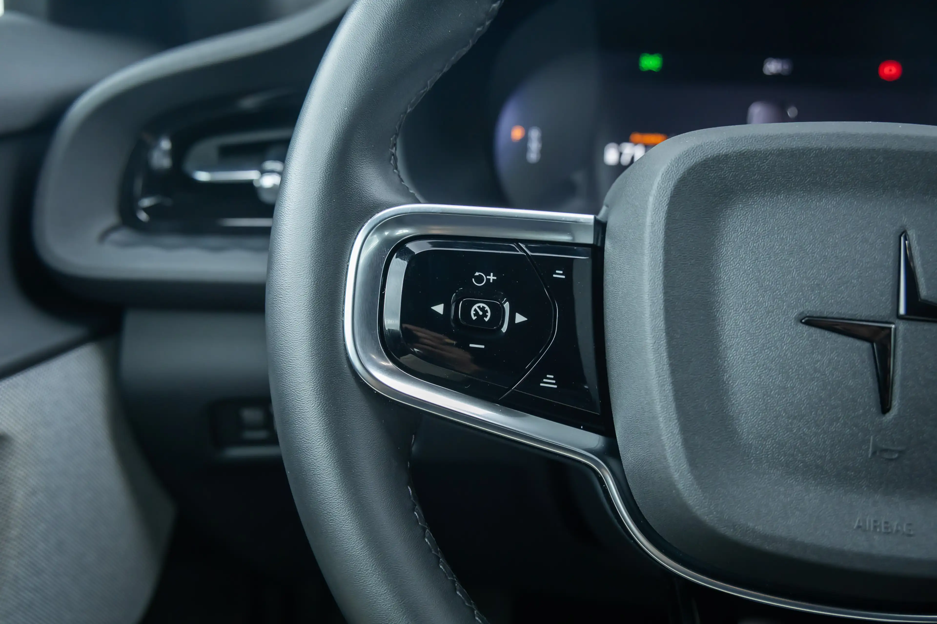 Polestar 2 Standard range single motor 69 kWh son 94% 360 Cam — photo 15