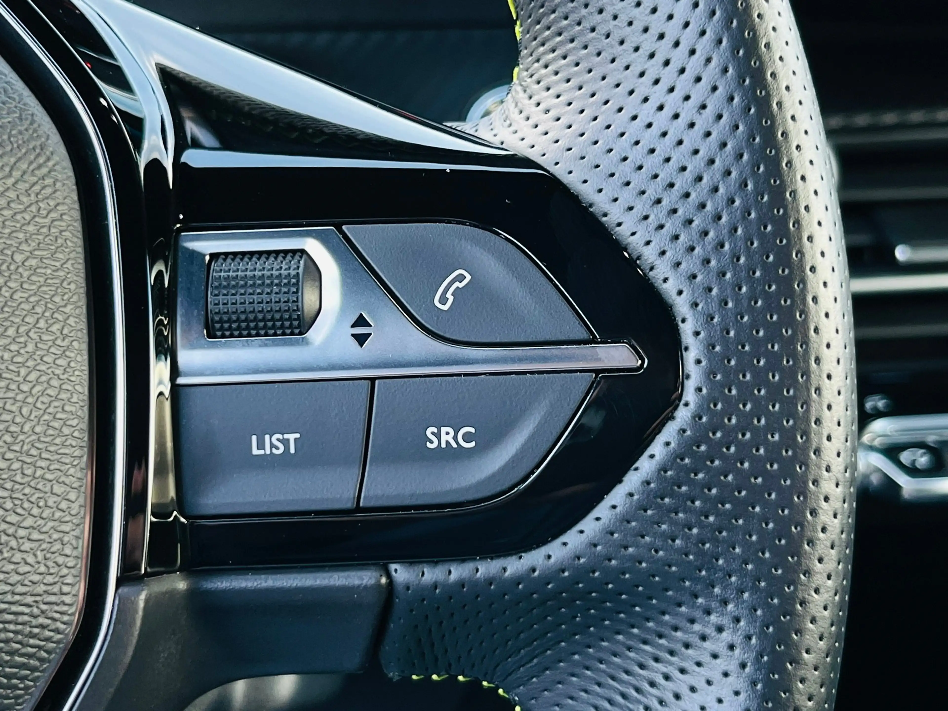 Peugeot e-208 EV GT 350 50 kWh Adaptive Cruise Control | Elektri — photo 21