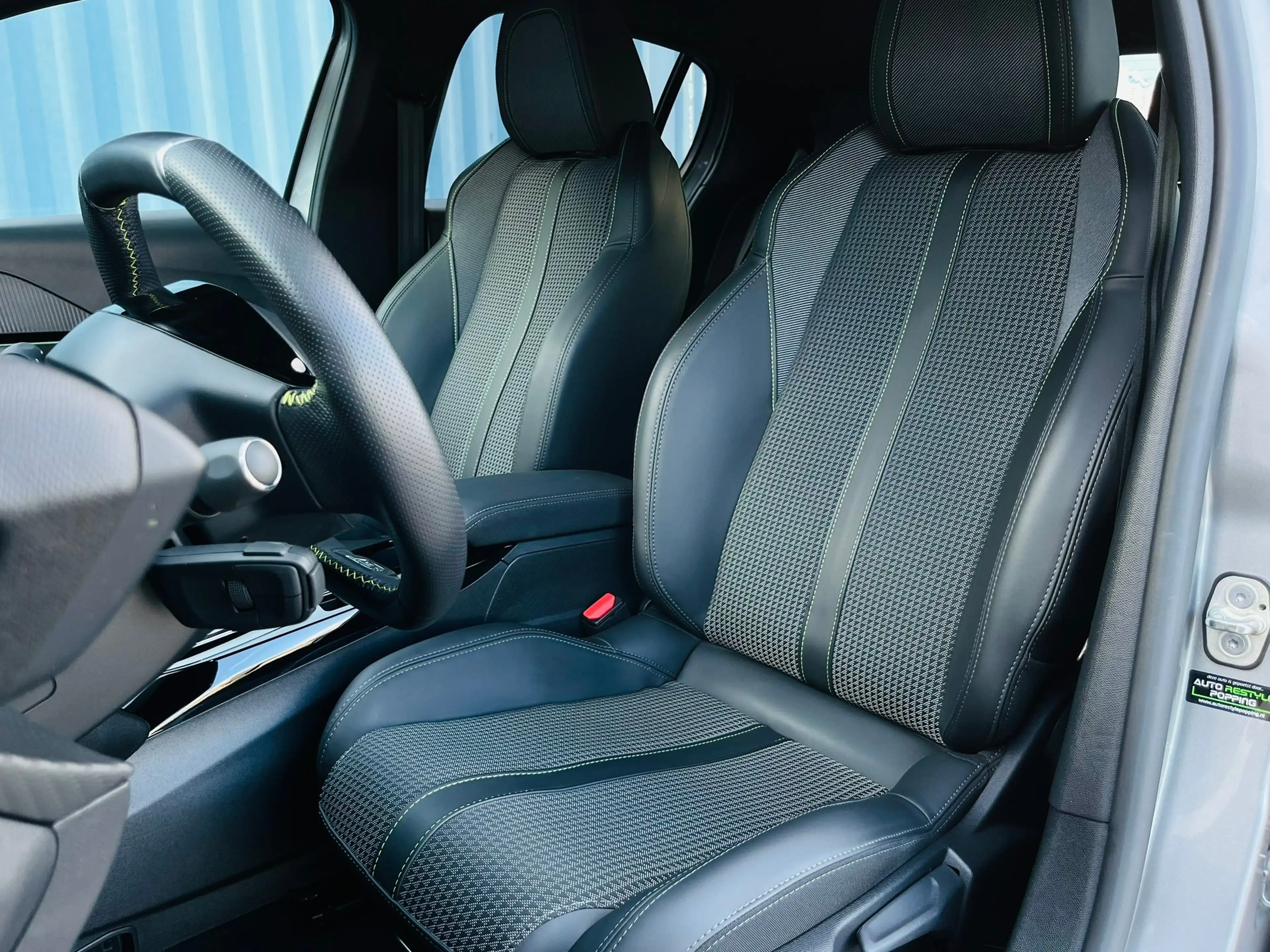 Peugeot e-208 EV GT 350 50 kWh Adaptive Cruise Control | Elektri — photo 16