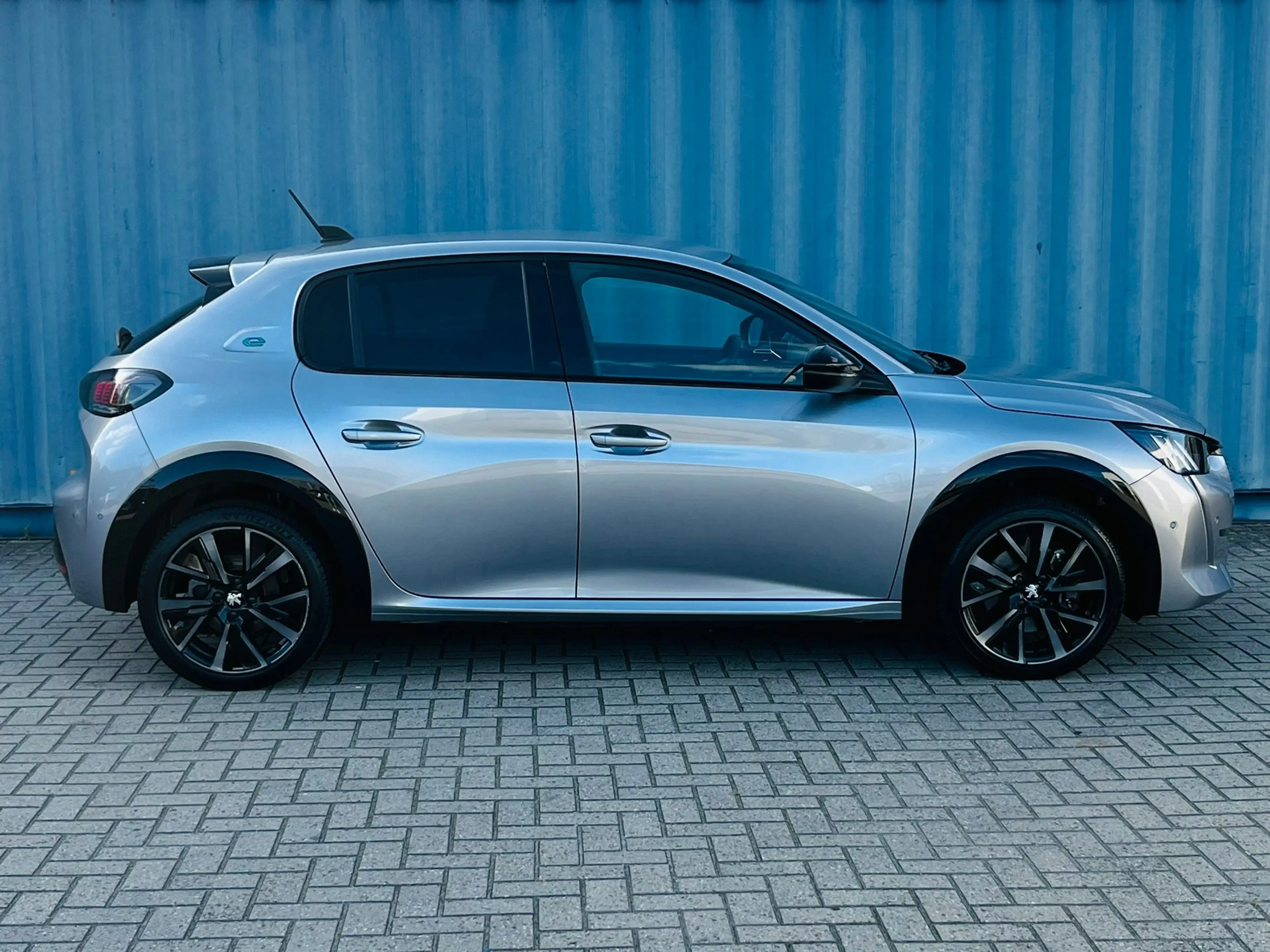 Peugeot e-208 EV GT 350 50 kWh Adaptive Cruise Control | Elektri — photo 7
