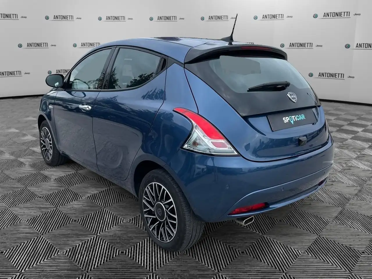 Lancia Ypsilon 2024 — фото 7
