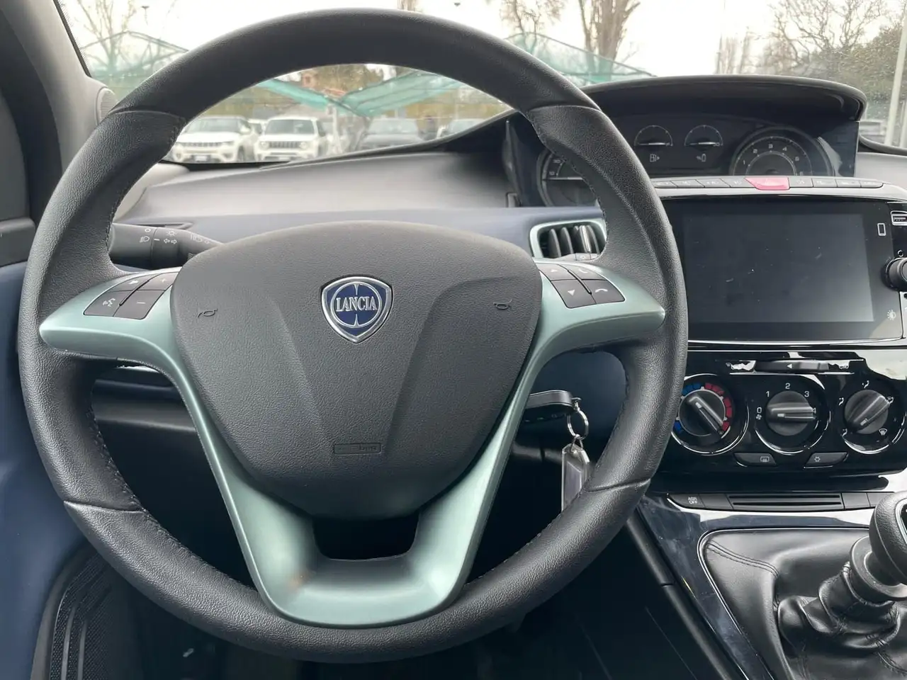 Lancia Ypsilon 2024 — фото 14