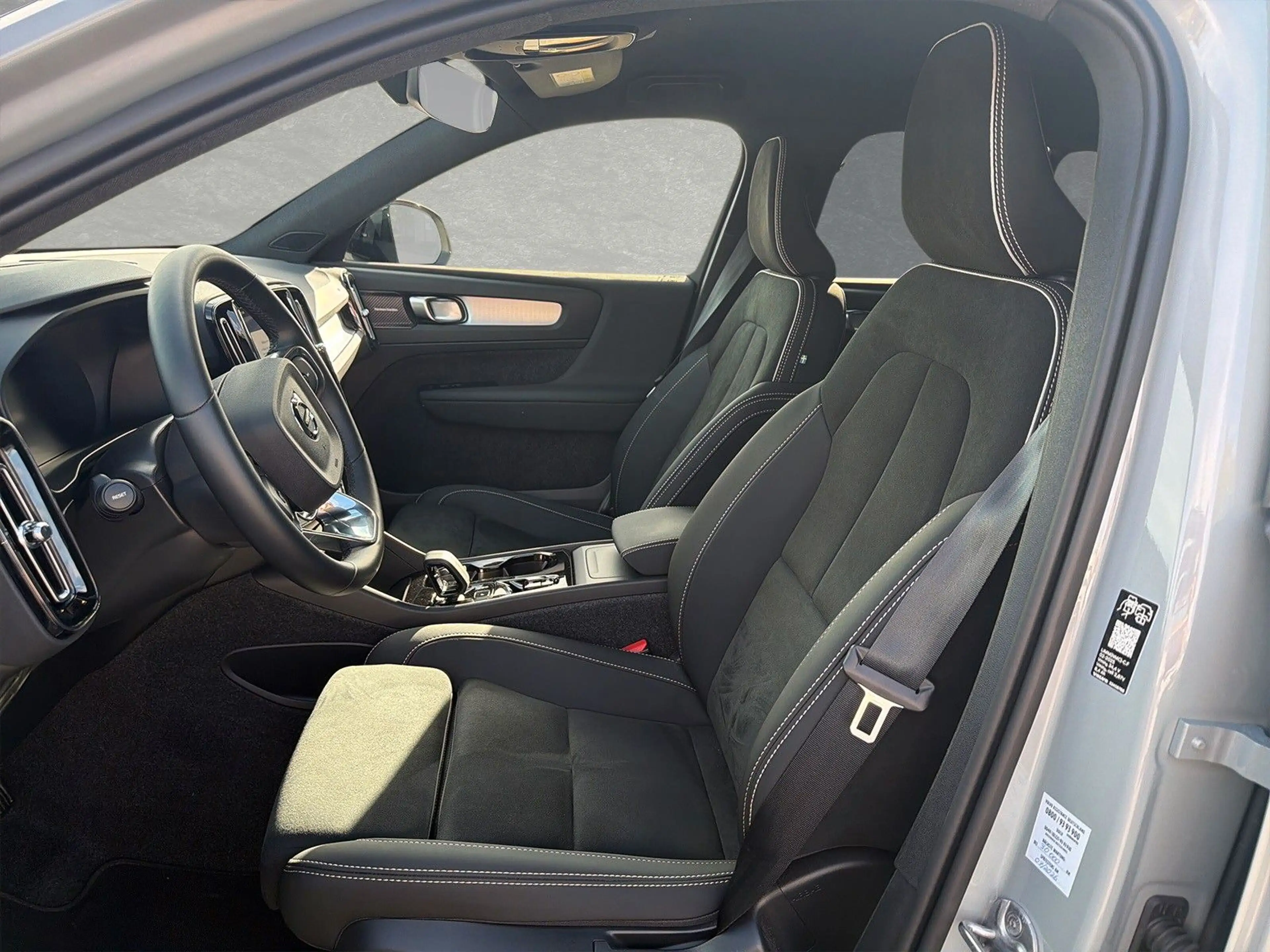 Volvo XC40 B3 Plus Black Edition ACC BLIS LED — photo 3