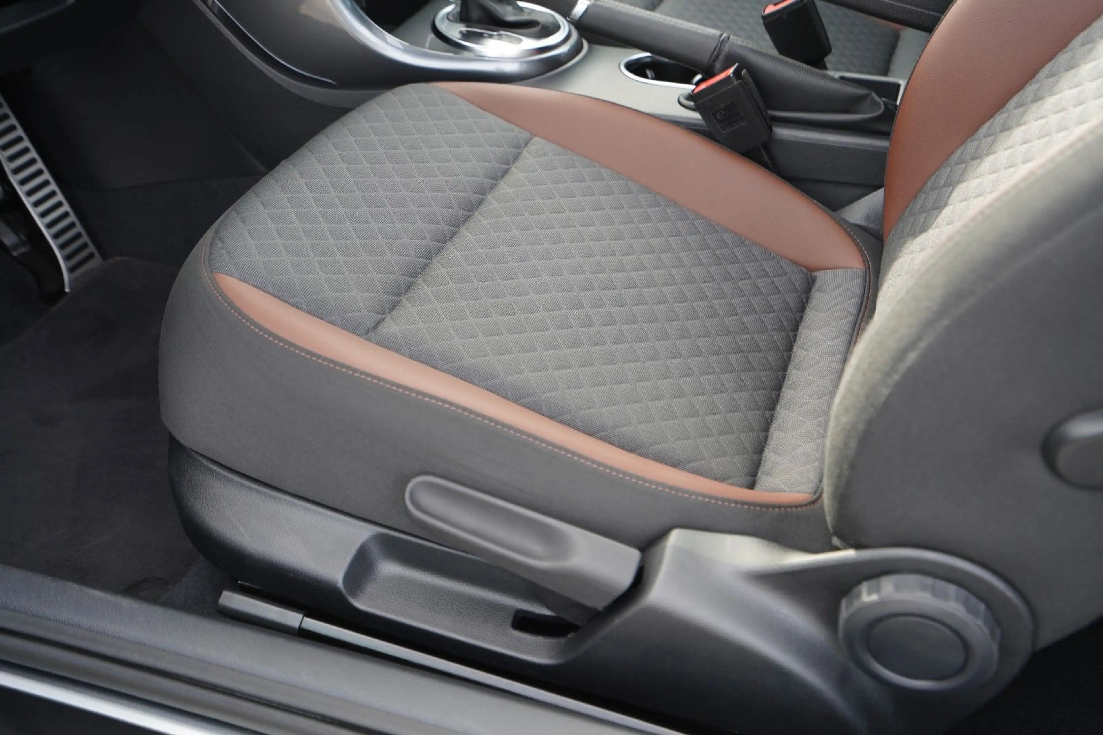 Volkswagen Beetle 1.4 Allstar*DSG*1.Hand*Pano*Kamera*Navi* — photo 14