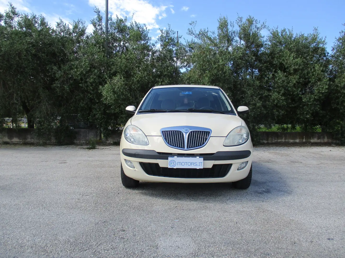 Lancia Ypsilon PLATINO Beige - 2
