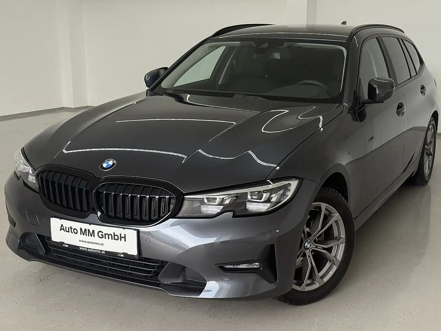 BMW 320 d xDrive Touring 48 V Mild-Hybrid-Technologie Aut. Gris - 1