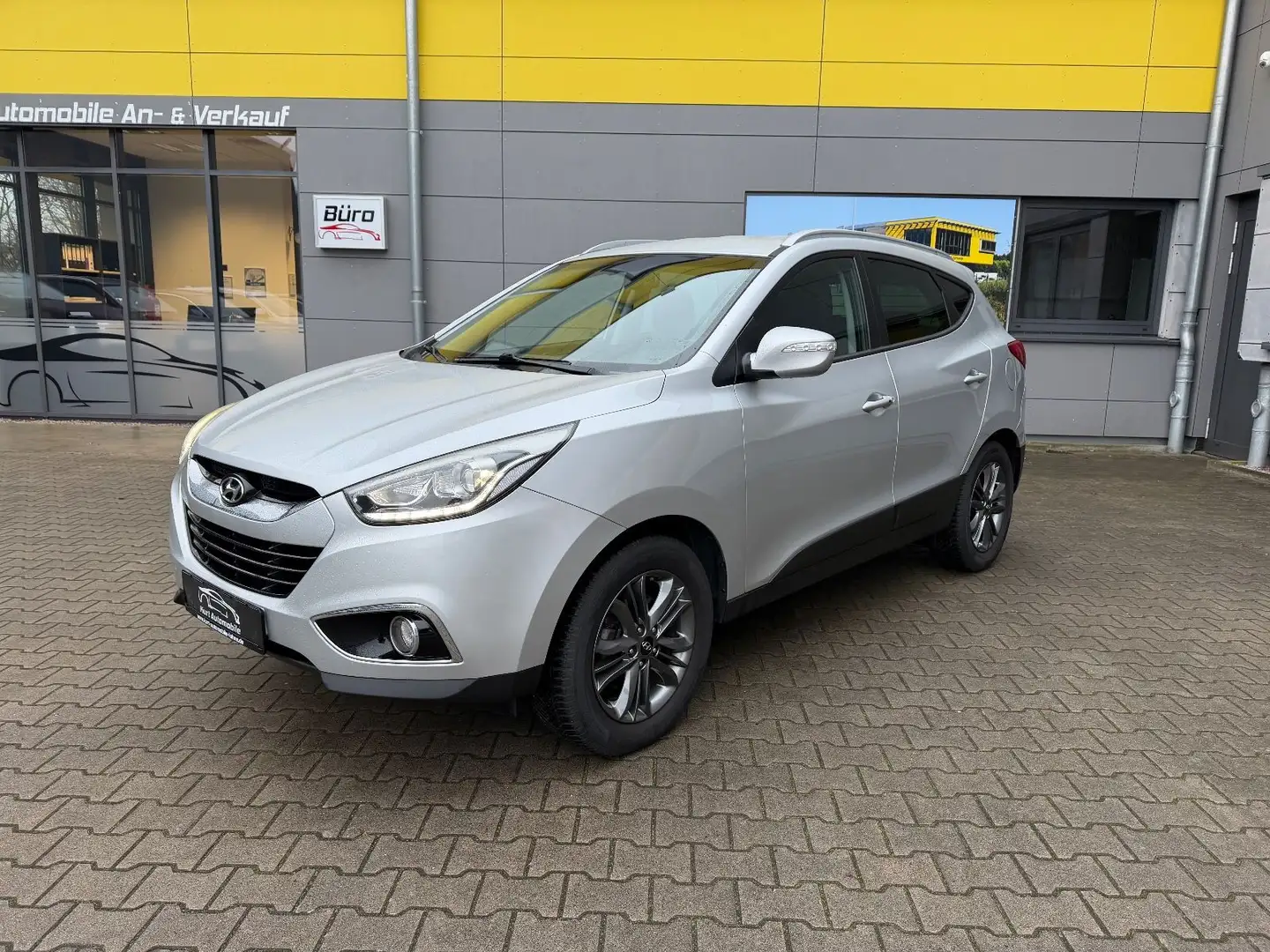Hyundai iX35 FIFA World Cup Edition 2WD/KLIMA/SHZ/AHK Argent - 2