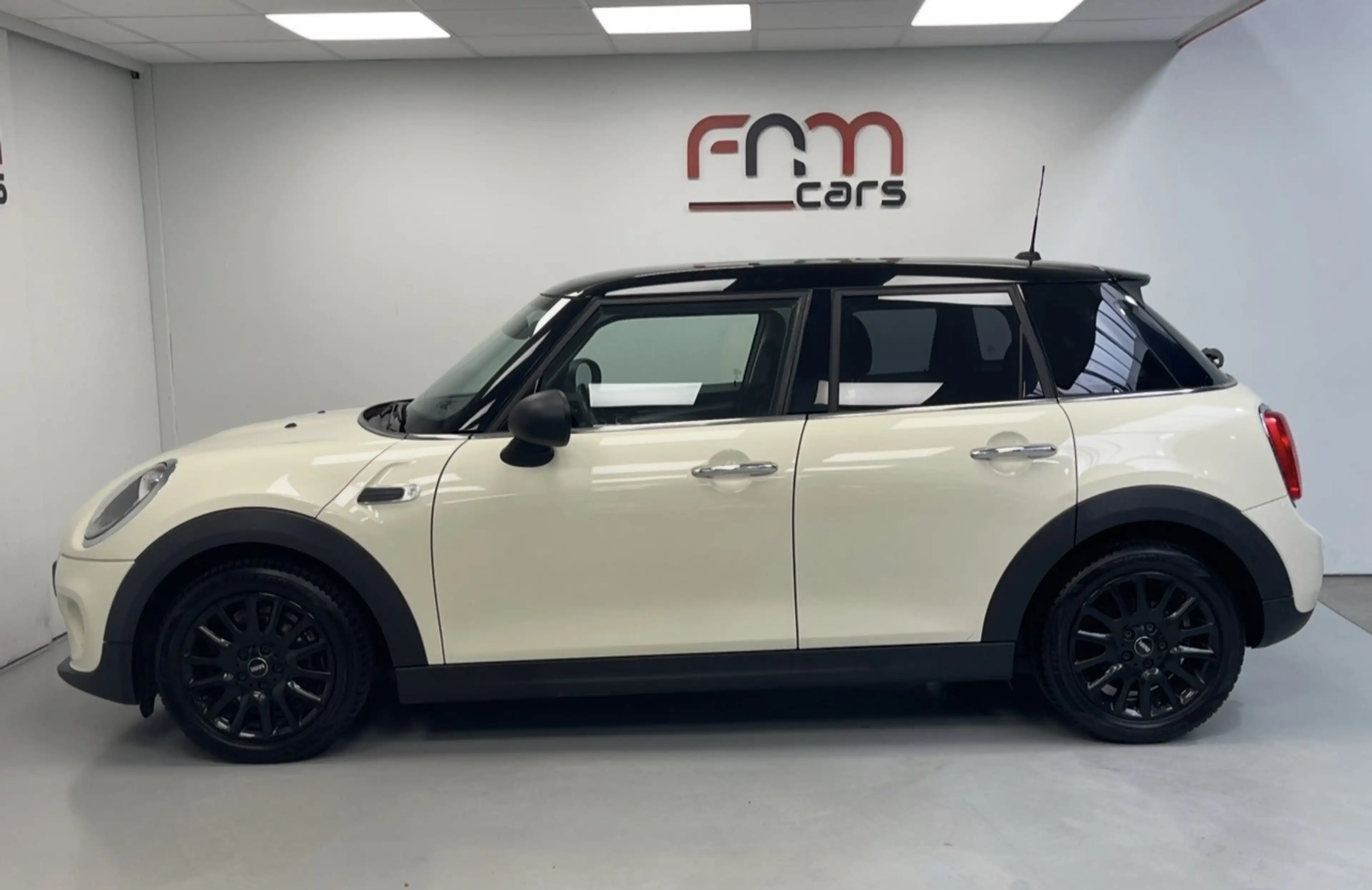 MINI One D 1.5 D One bwj2015 euro6b Cruise Pdc Garantie — photo 4