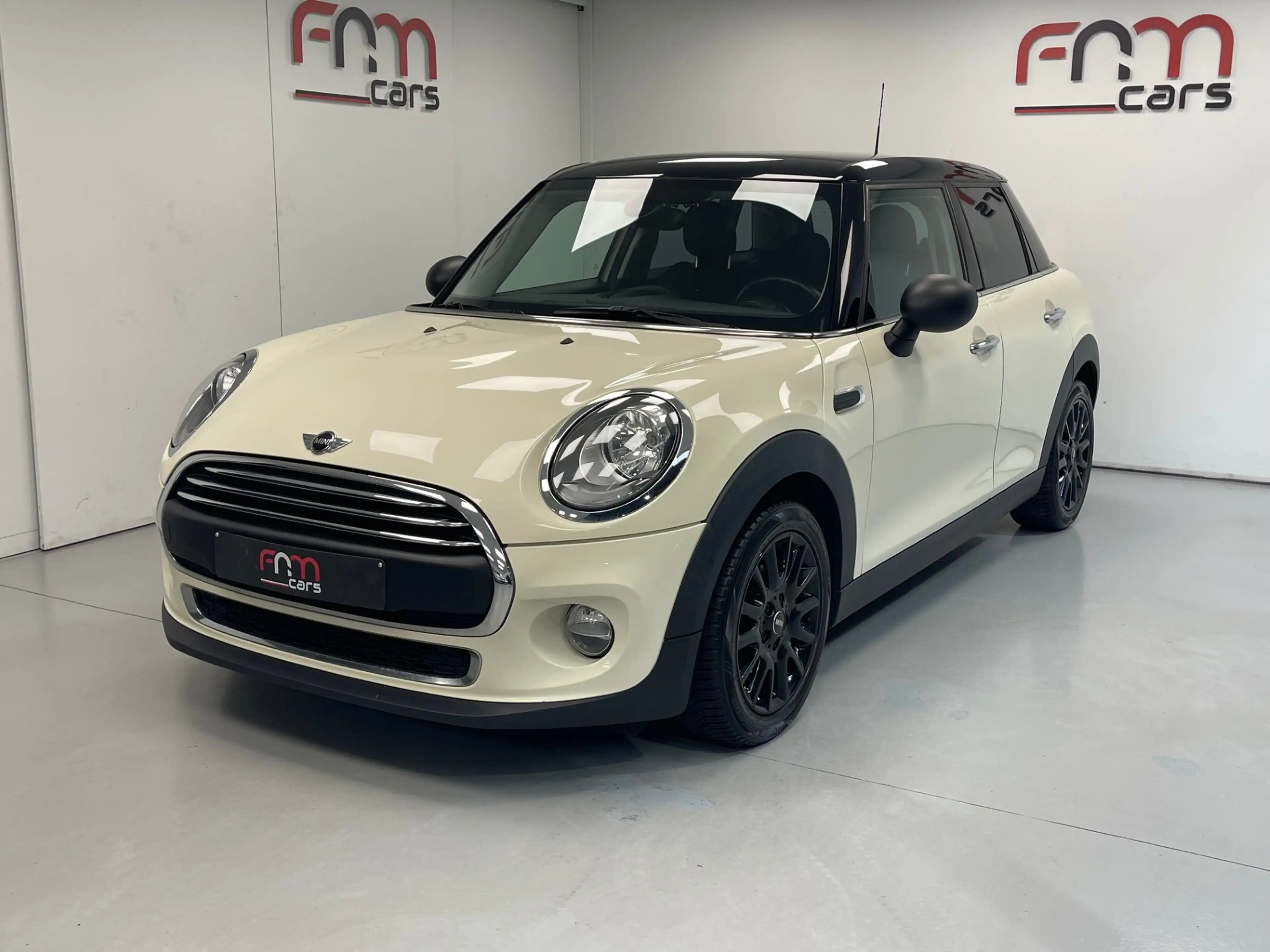 MINI One D 1.5 D One bwj2015 euro6b Cruise Pdc Garantie — photo 3
