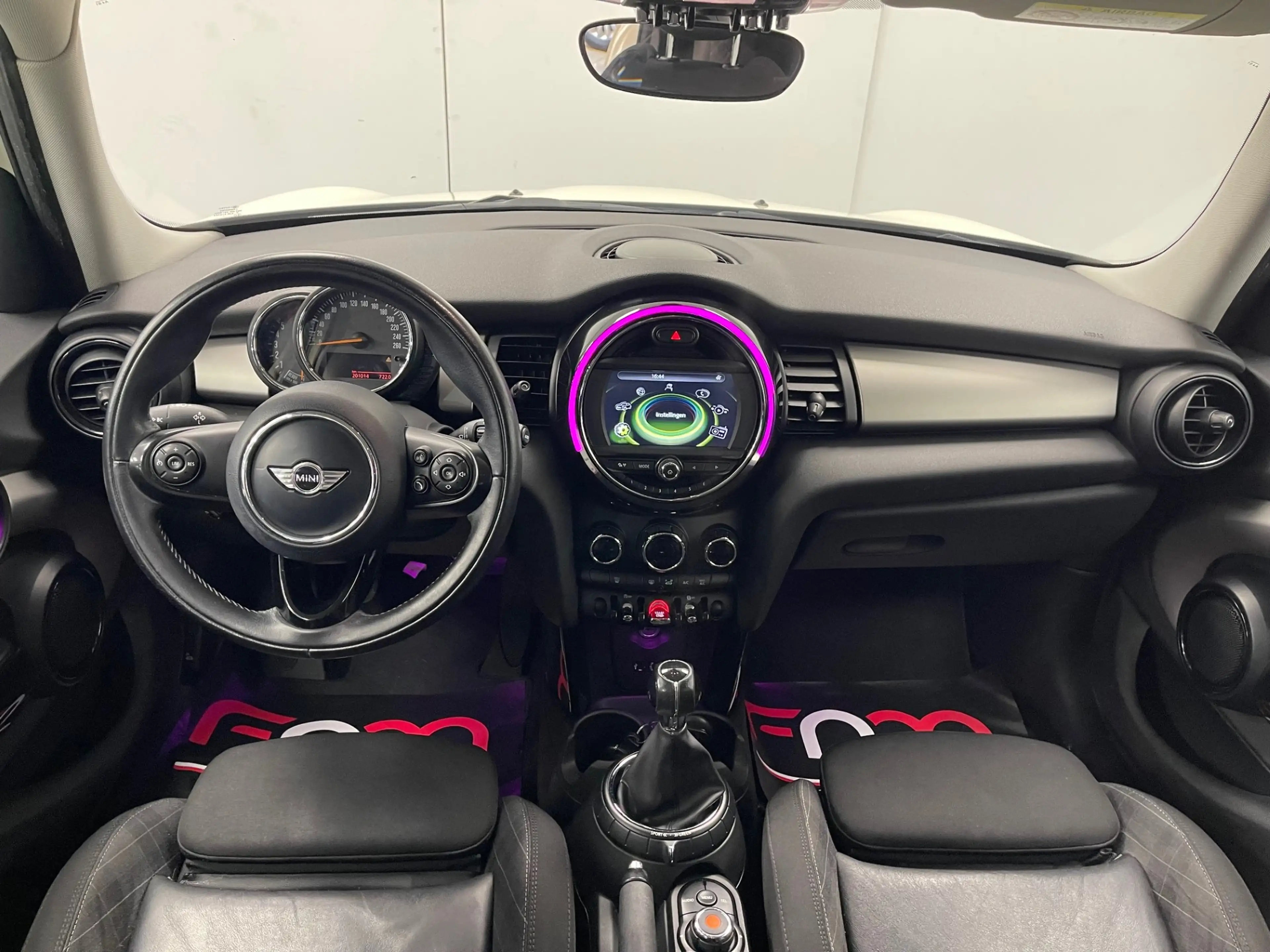 MINI One D 1.5 D One bwj2015 euro6b Cruise Pdc Garantie — photo 8