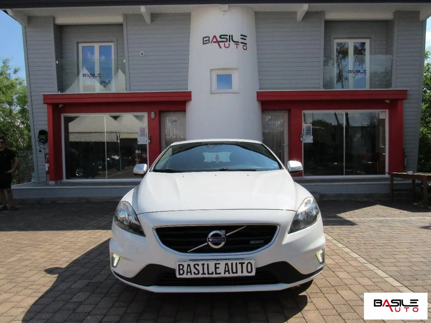 Volvo V40 D3 R-design Kinetic Blanco - 1