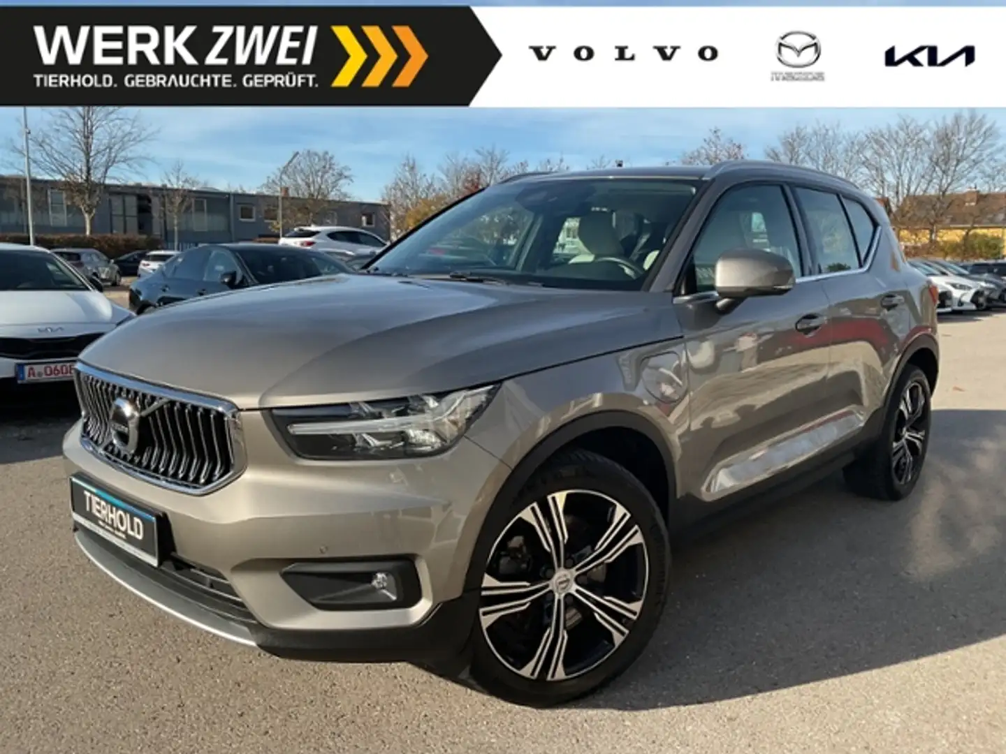 Volvo XC40 T5 Inscription Plug-In 2WD LEDER Kamera Nav Gris - 1