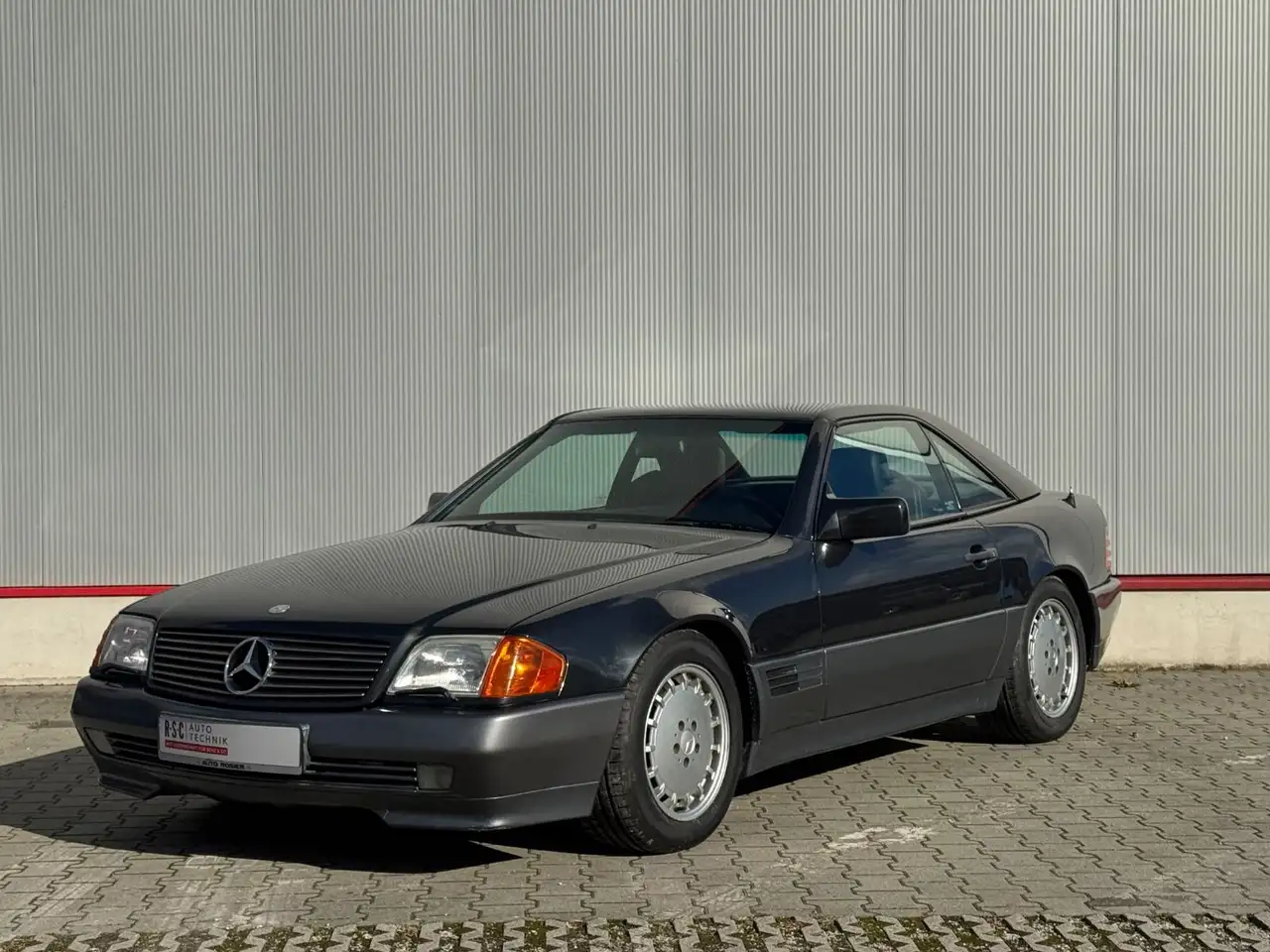 Mercedes-Benz SL 300