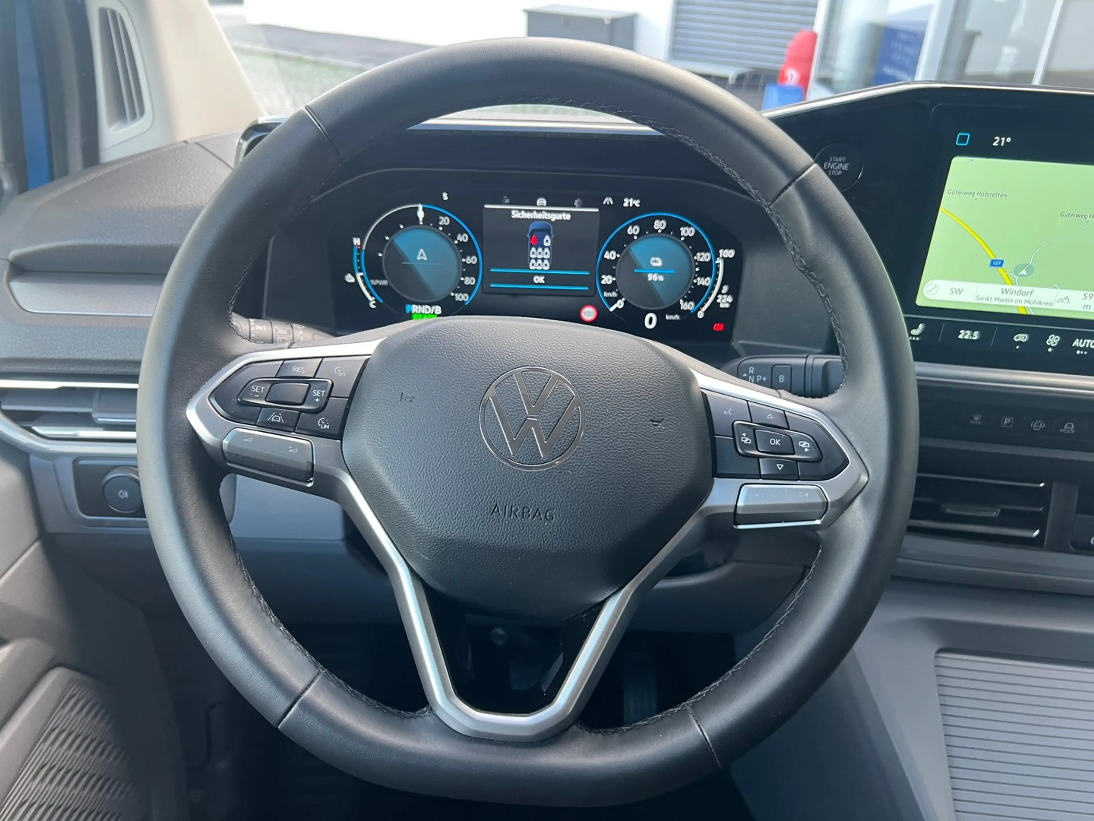 Volkswagen T7 Caravelle VW e-Transporter T7 Caravelle Life KR — photo 10