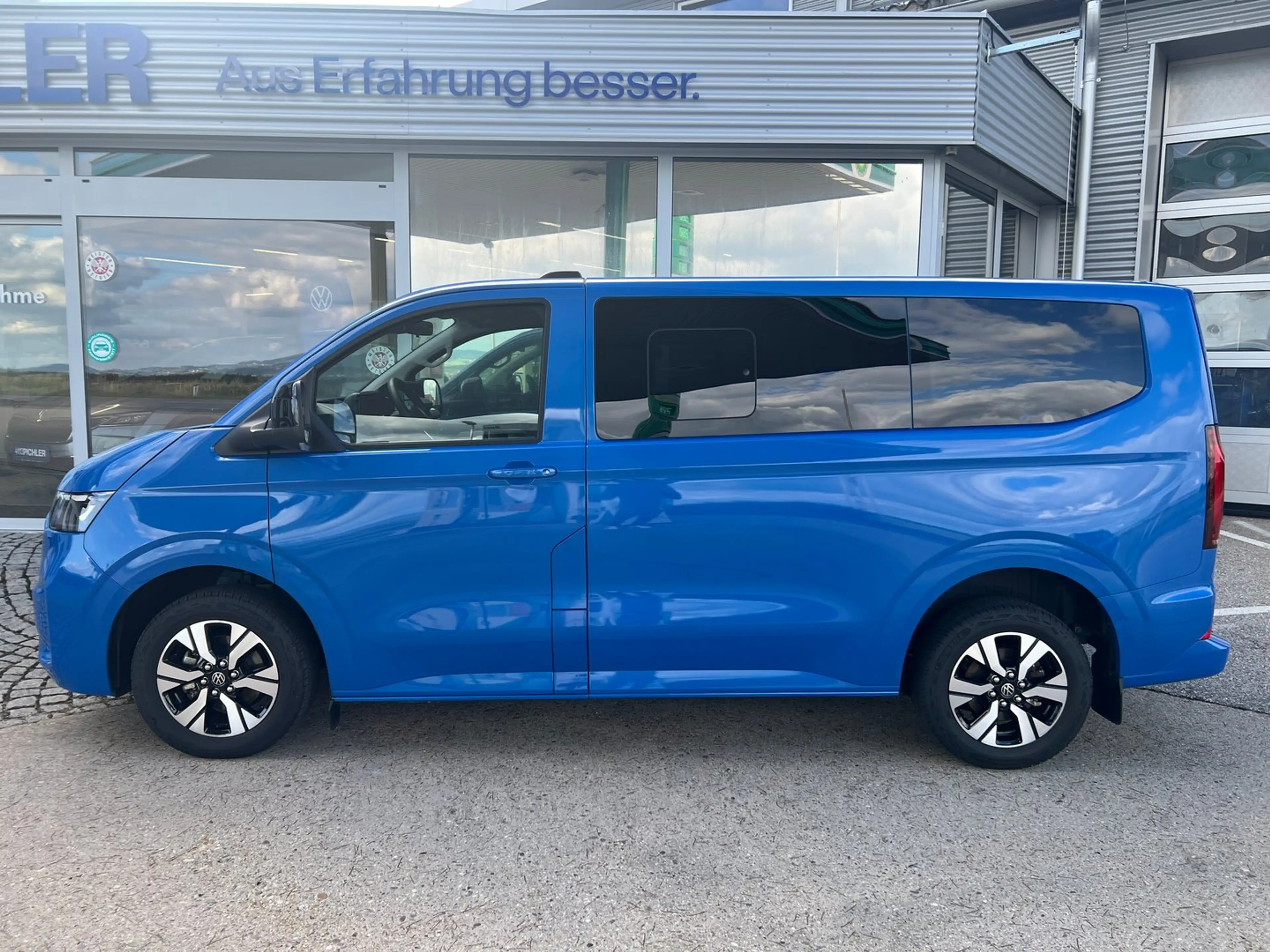 Volkswagen T7 Caravelle VW e-Transporter T7 Caravelle Life KR — photo 3
