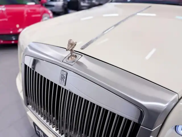 Rolls-Royce Phantom Coupe Coachline Chardonnay Metallic Bespoke Spec Ansicht 8