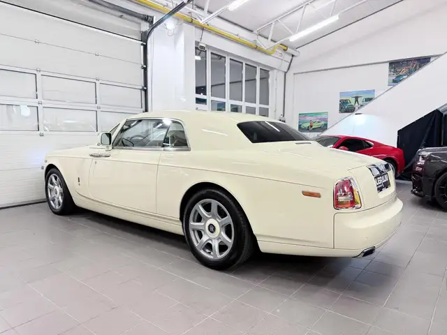 Rolls-Royce Phantom Coupe Coachline Chardonnay Metallic Bespoke Spec Ansicht 12