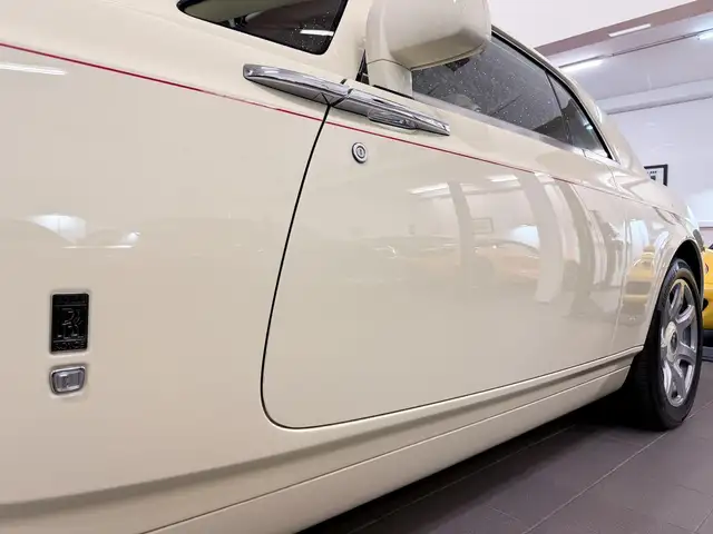 Rolls-Royce Phantom Coupe Coachline Chardonnay Metallic Bespoke Spec Ansicht 11