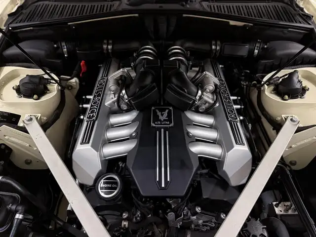 Rolls-Royce Phantom Coupe Coachline Chardonnay Metallic Bespoke Spec Ansicht 21