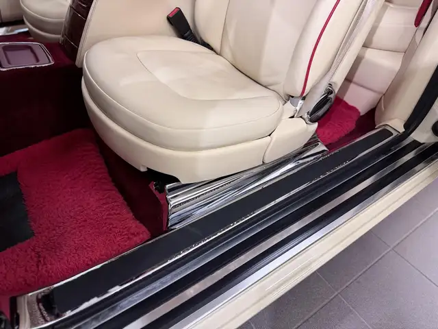 Rolls-Royce Phantom Coupe Coachline Chardonnay Metallic Bespoke Spec Ansicht 27