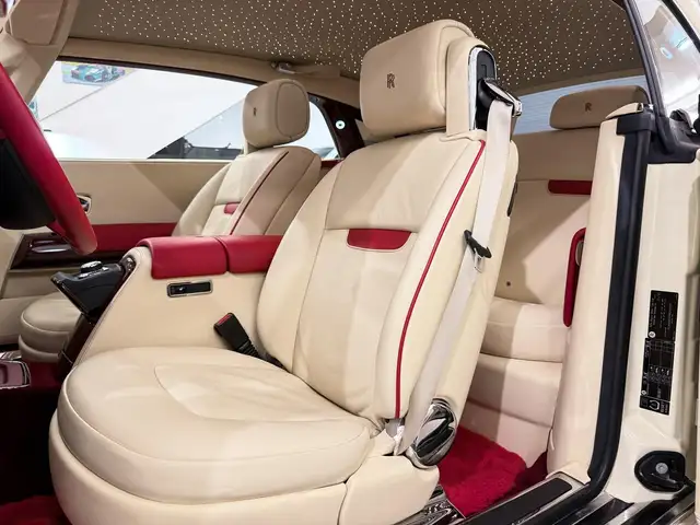 Rolls-Royce Phantom Coupe Coachline Chardonnay Metallic Bespoke Spec Ansicht 24