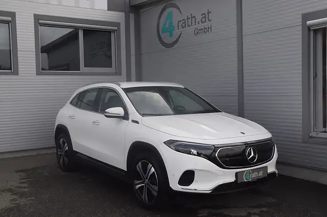 Mercedes-Benz EQA 250 66,5 kWh Aut. LED/NAVI/RFK / NETTO: 23.983 €