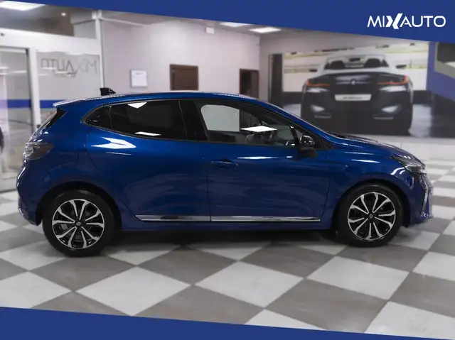 Renault Clio view 6
