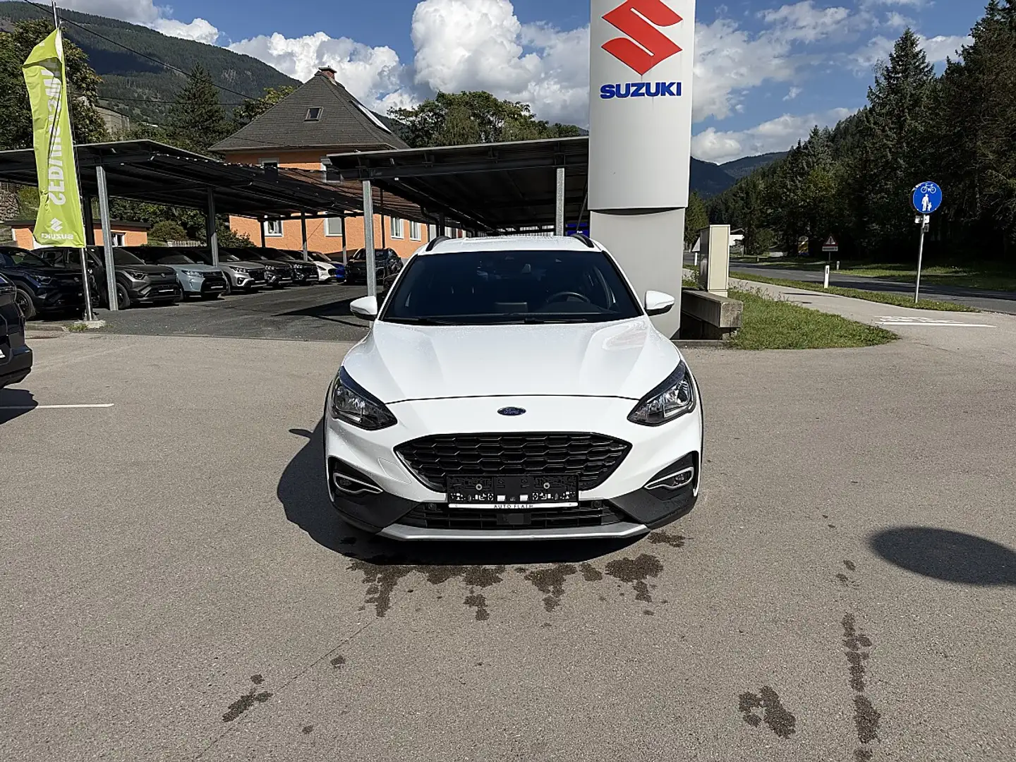 Ford Focus 1,5 EcoBlue Trend Edition Aut. Weiß - 2