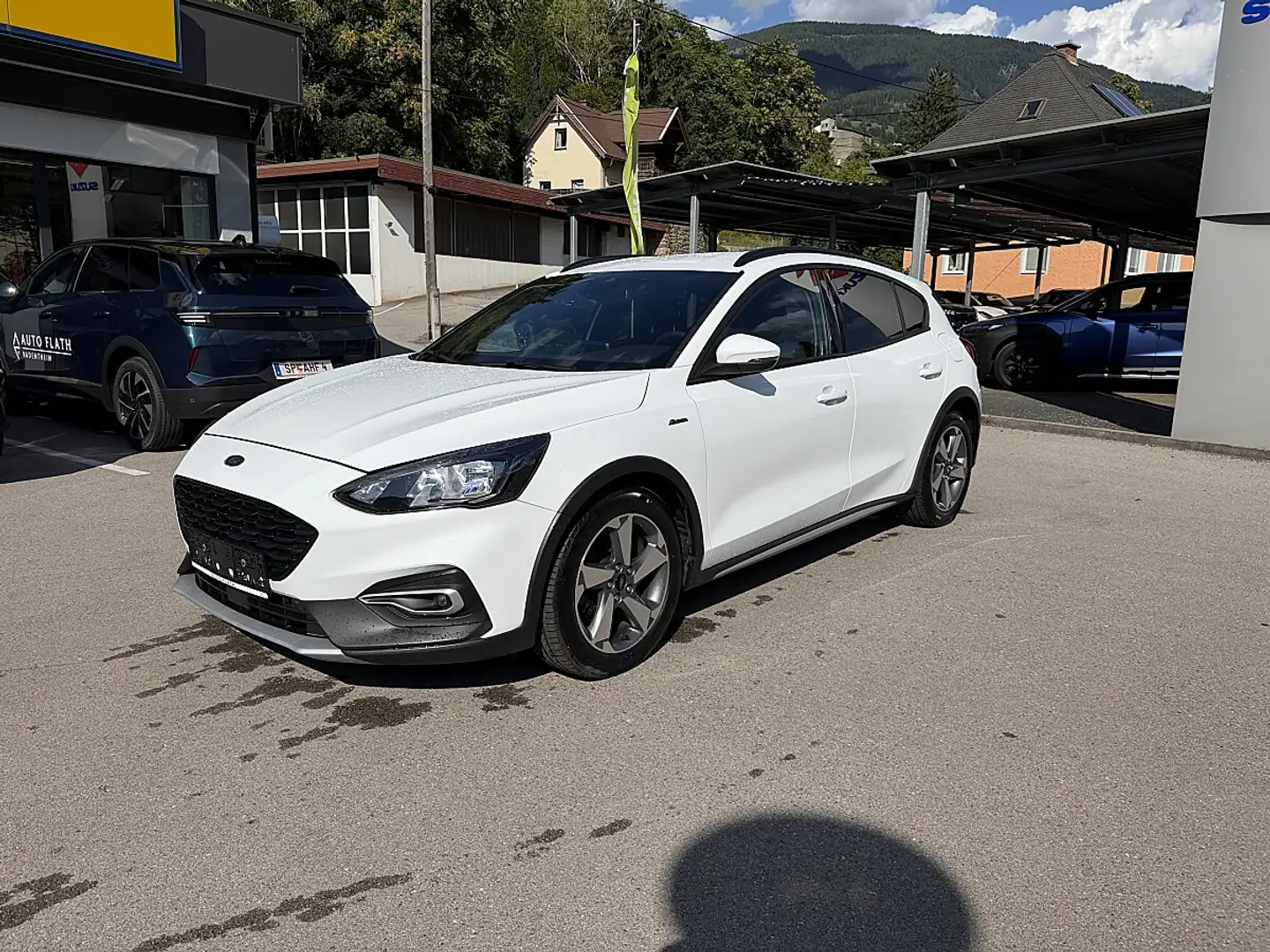 Ford Focus 1,5 EcoBlue Trend Edition Aut. Weiß - 1