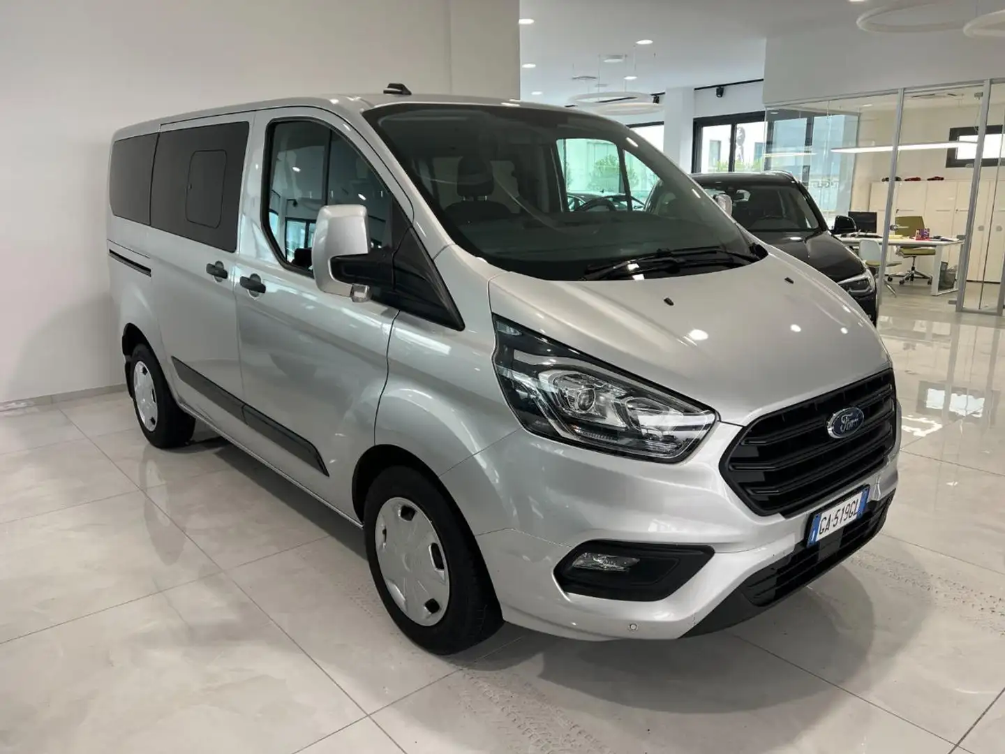 Ford Transit Custom 320 2.0 TDCi 130cv 9posti Trend L1H1 + IVA Argent - 2