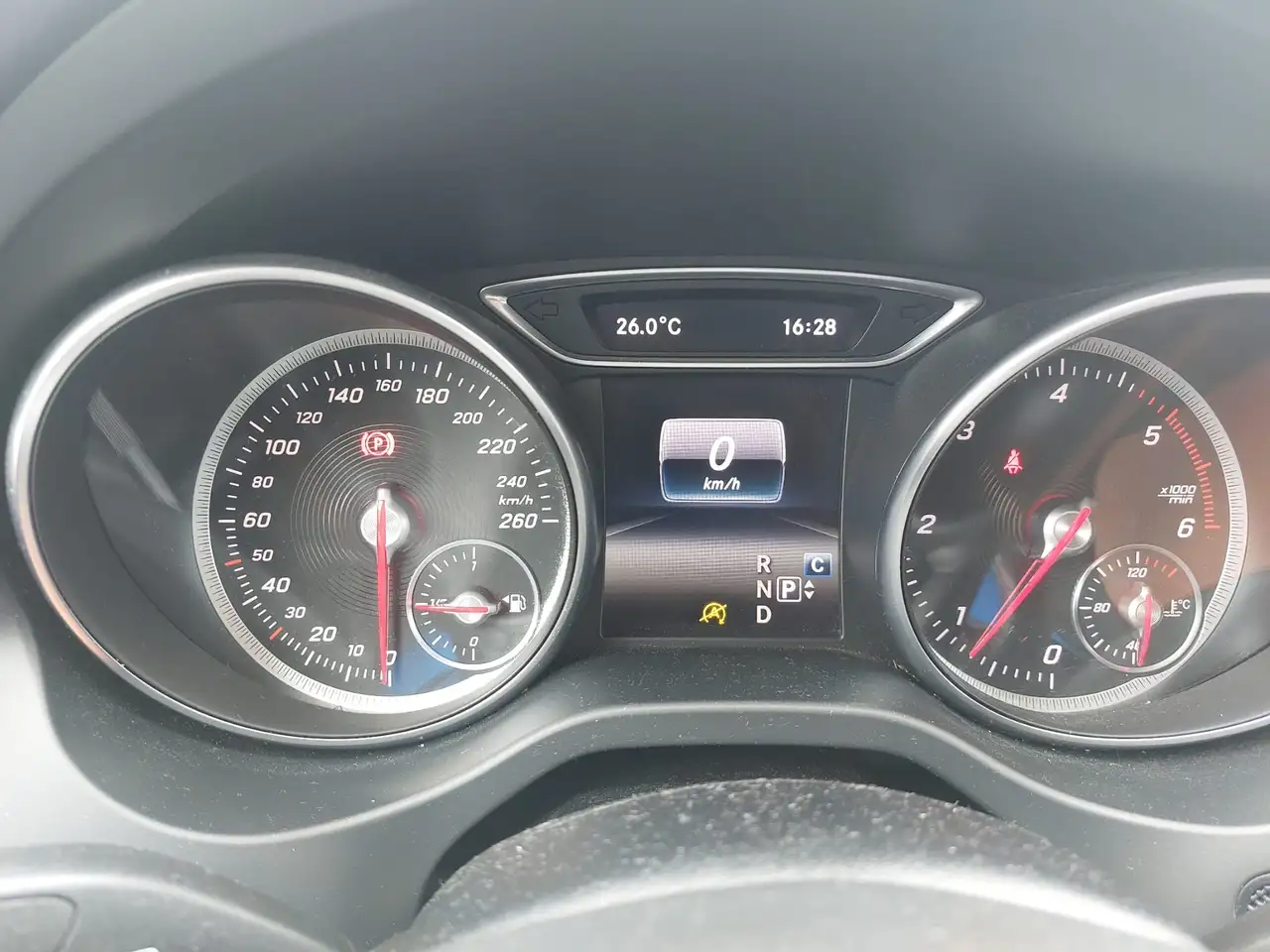 Mercedes-Benz CLA 200