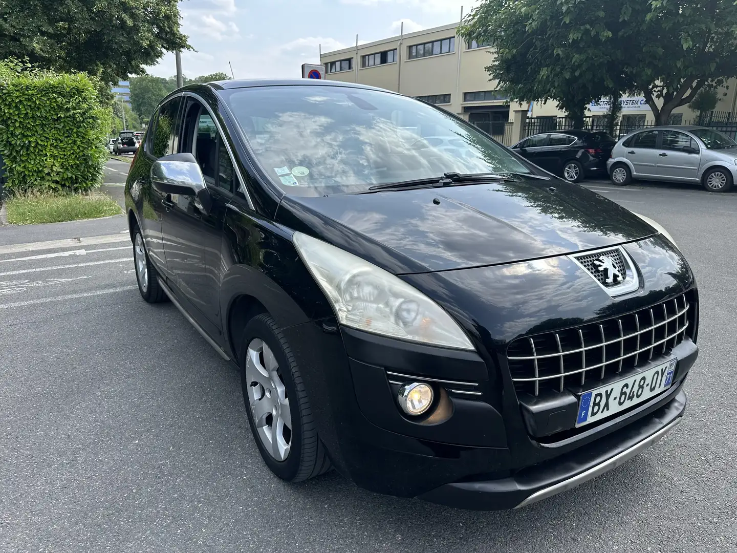 Peugeot 3008 1.6 HDi 16V 110ch FAP Confort Pack - 2