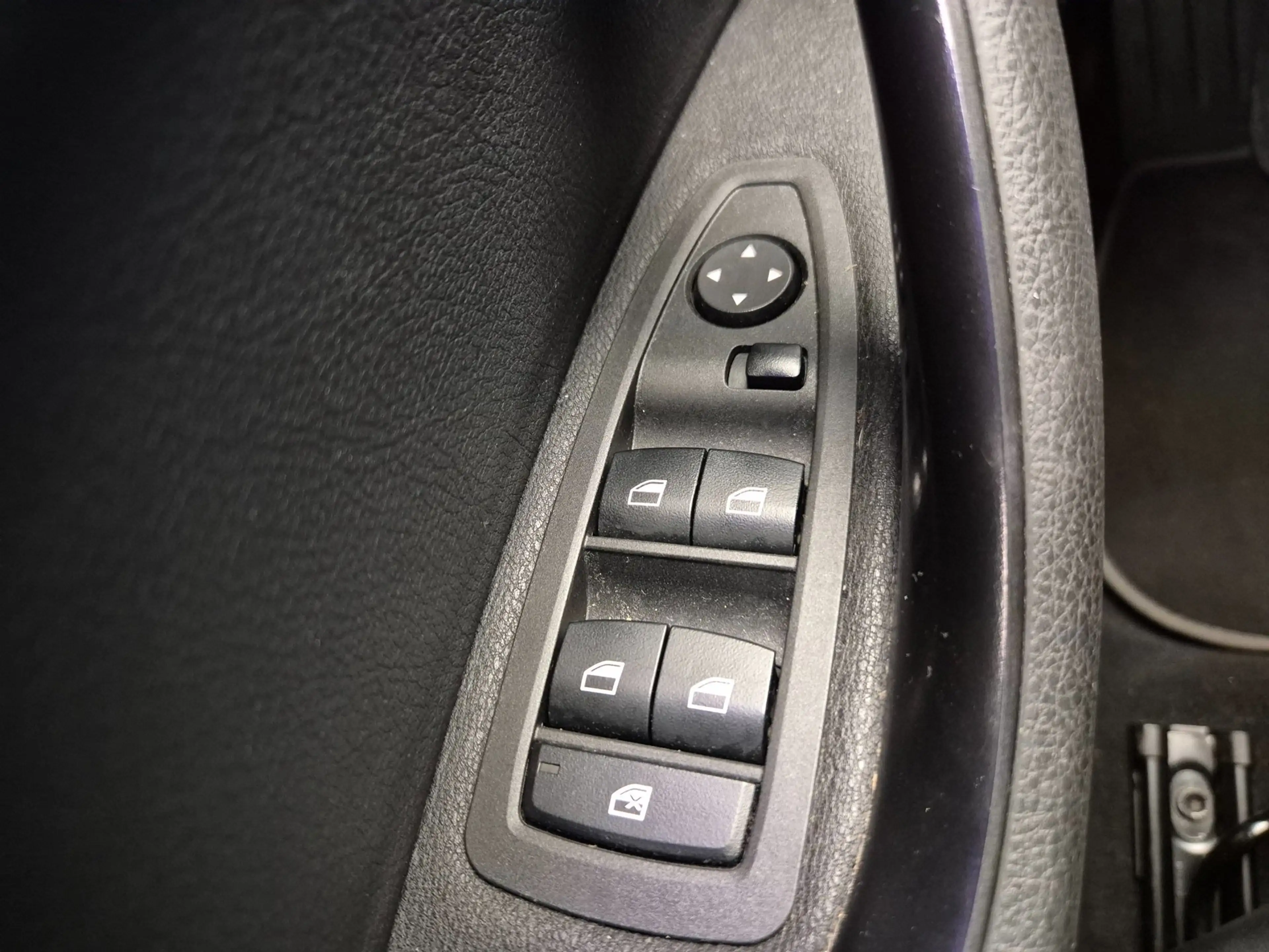 BMW X2 SDrive18i High Executive Navi Camera Ecc Cruise Pa — photo 12