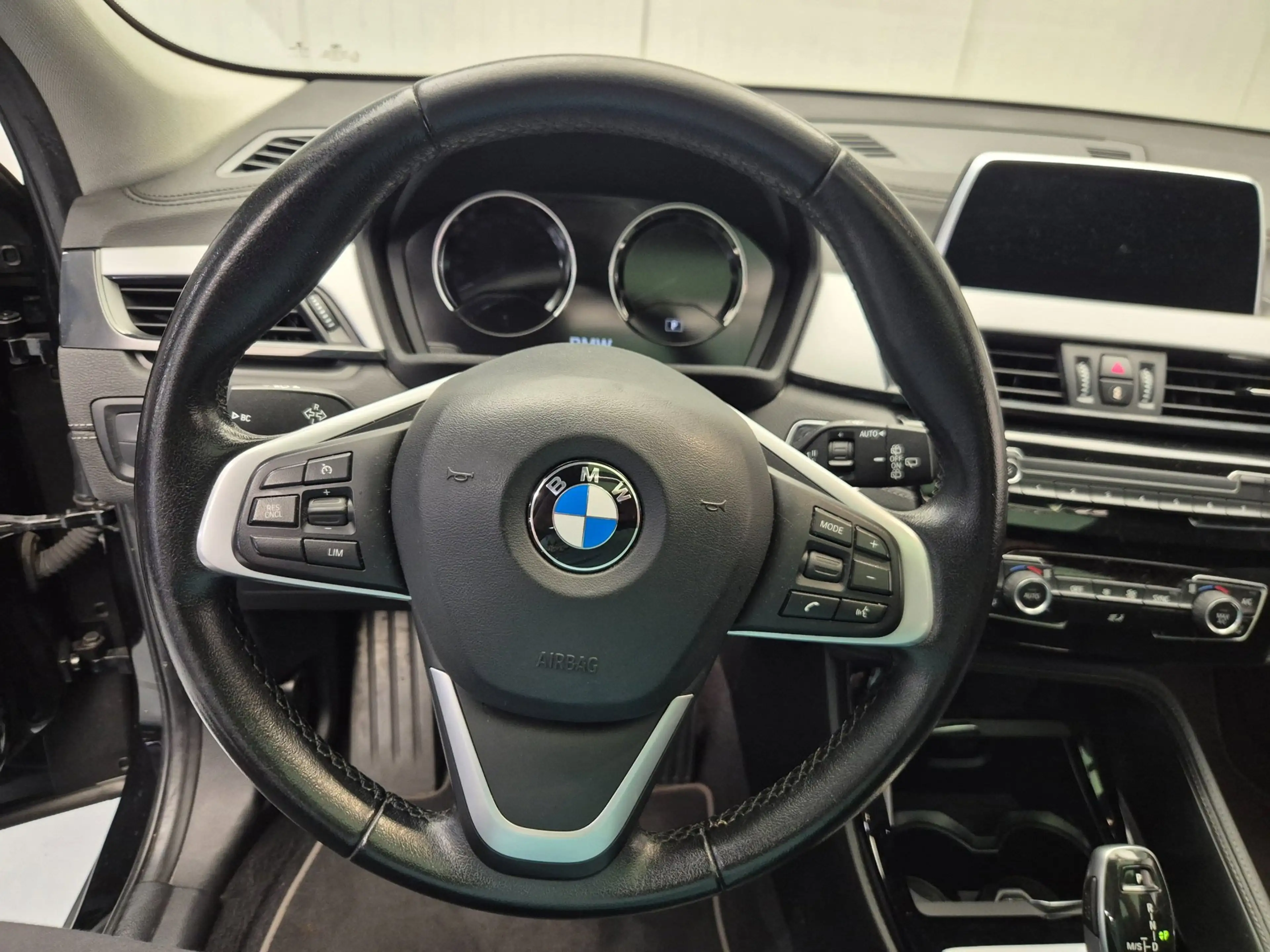 BMW X2 SDrive18i High Executive Navi Camera Ecc Cruise Pa — photo 11