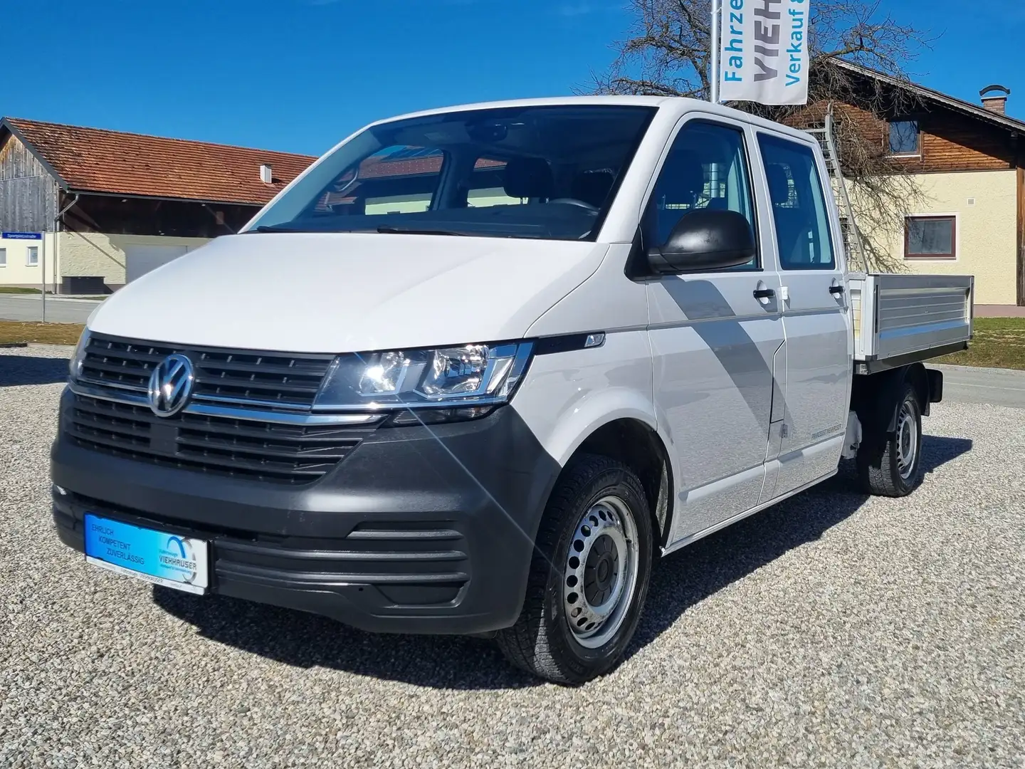 Volkswagen T6.1 Transporter Pritsche Doppelkabine 150 PS Weiß - 1