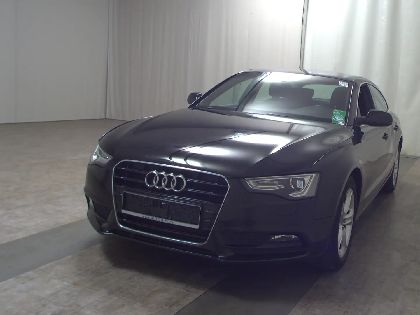Audi A5 Sportback 2.0  TFSI Navi KeyLess SHZ crna - 2