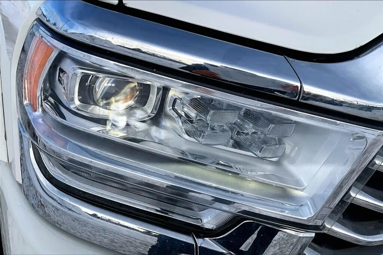 RAM 3500 снимка RAM 3500