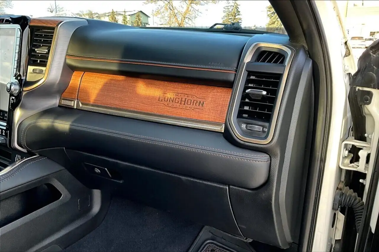 RAM 3500 снимка RAM 3500