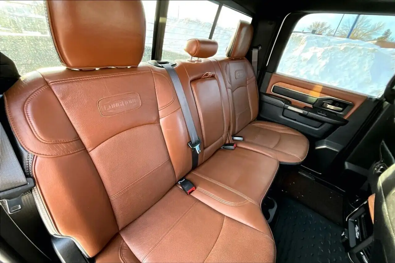 RAM 3500 снимка RAM 3500