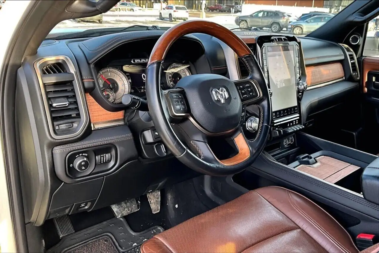 RAM 3500 снимка RAM 3500