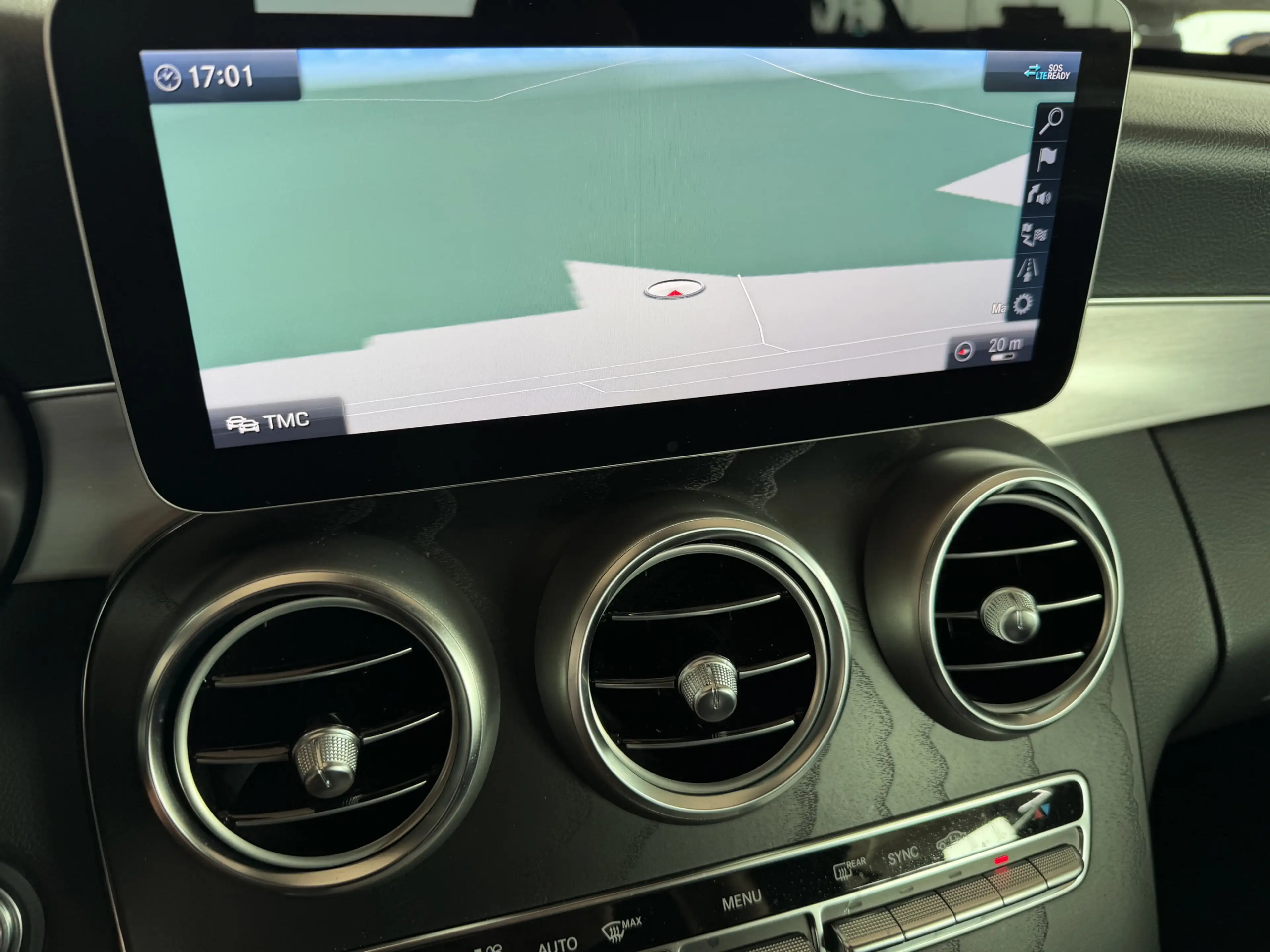 Mercedes-Benz C 200 CABRIO+AMG+CARPLAY+R-KAMERA+TOTWINKEL+LED — photo 11